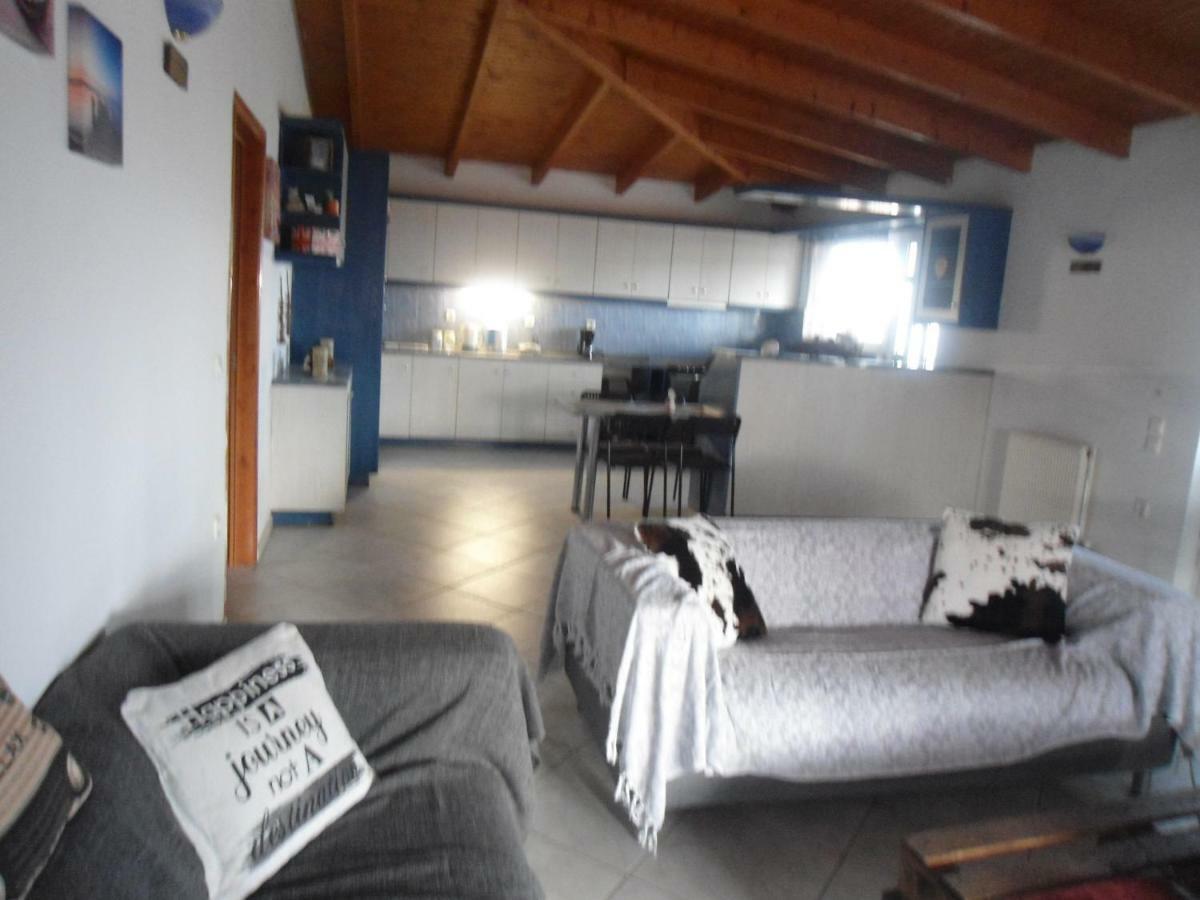 Sunny Apartment 15 Min From Airport And Sea Artemida  Ngoại thất bức ảnh