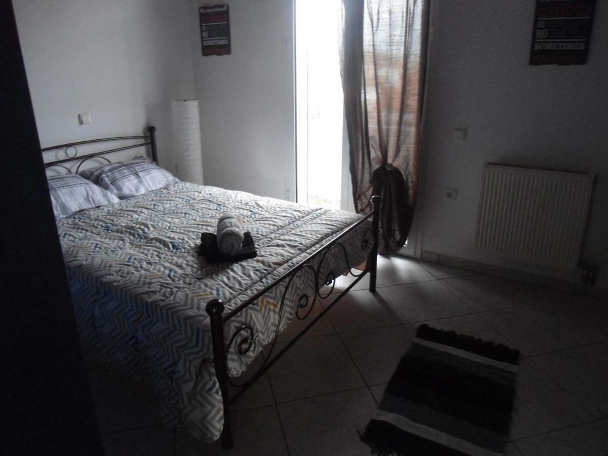 Sunny Apartment 15 Min From Airport And Sea Artemida  Ngoại thất bức ảnh